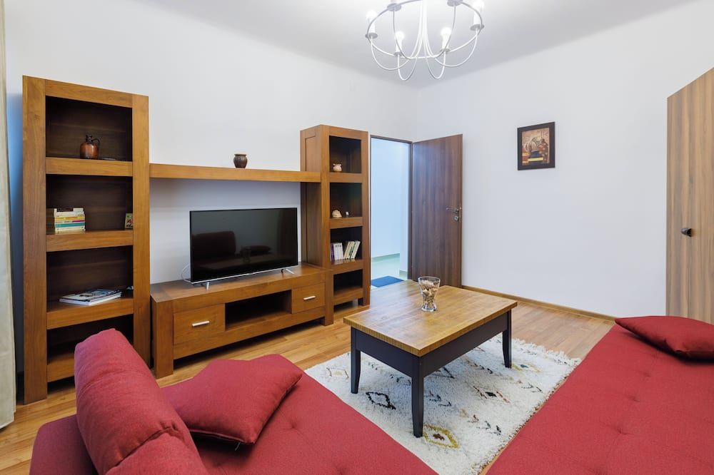 Apartament Modern - בראסוב - סלון
