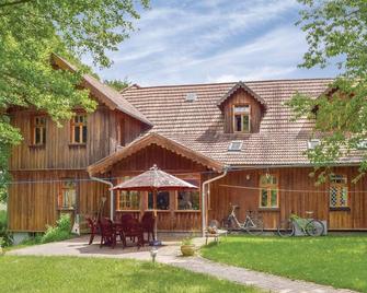 2 Bedroom Cozy Home In Dautphetal - Dautphetal - Edificio