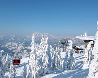Apartment Alpendorf near Ski Slopes - Alpendorf