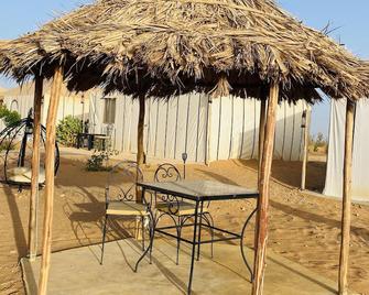 Amskou Luxury Desert Camp - Merzouga - Patio