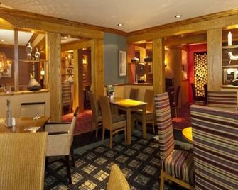 Premier Inn Caernarfon - Caernarfon - Restaurant