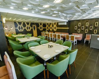Hotel Orizon - Valsād - Restaurant