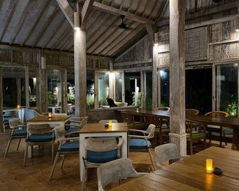 Wide Sands Beach Retreat - Pekutatan - Restaurant