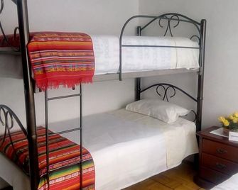Comfortable Rooms Centro Historico De Quito - קיטו - חדר שינה