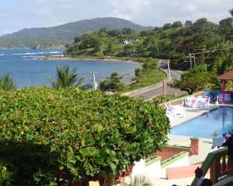 Casa Maria Hotel - Port Maria - Piscina