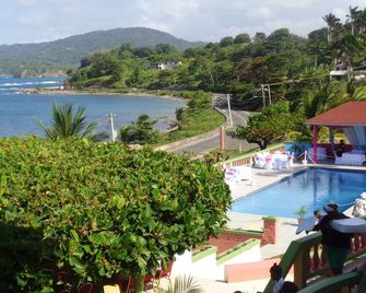 Casa Maria Hotel - Port Maria - Piscina