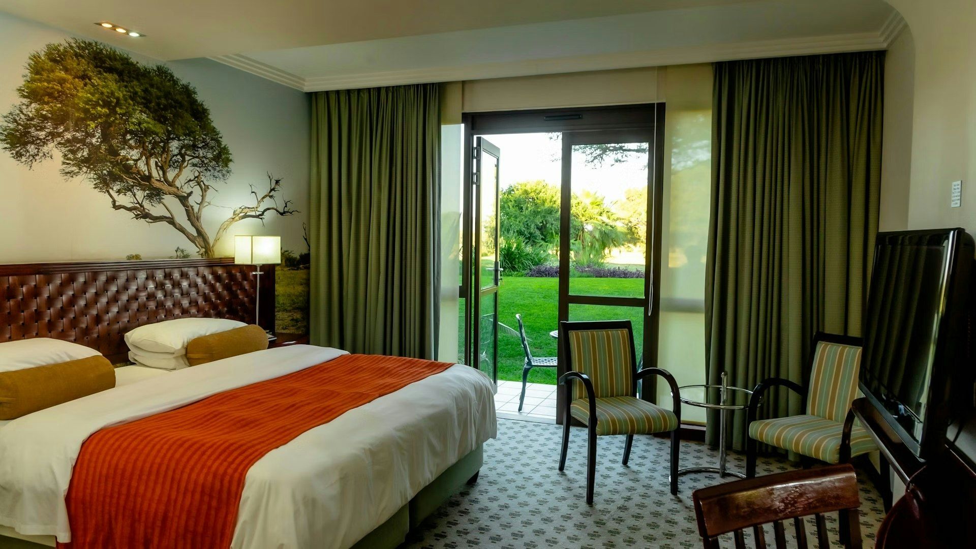 Phakalane Golf Estate Hotel Resort - גאבורון - חדר שינה