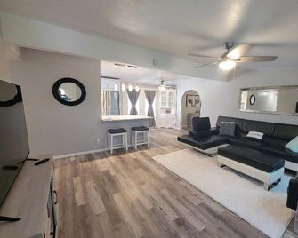 Beautiful peaceful quiet country living - Holtville - Sala de estar
