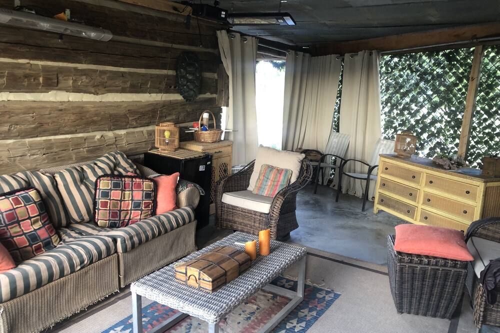 Sunset Log Cabin - Clarksdale - Huiskamer