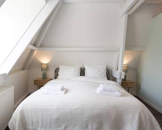 Six Boutique Hotel - Luxury Quadruple Room - Haarlem - Camera da letto
