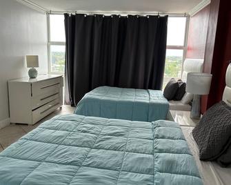 Tortuga festival special 1Bedroom Suite,CityView Ft Lauderdale&Two QueenBeds - Fort Lauderdale - Bedroom