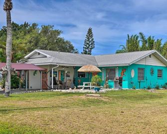 Pet-Friendly Bradenton Home about 3 Mi to Cortez Beach - Bradenton - Gebäude