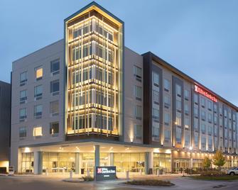 Hilton Garden Inn Omaha Aksarben Village - Omaha - Bygning