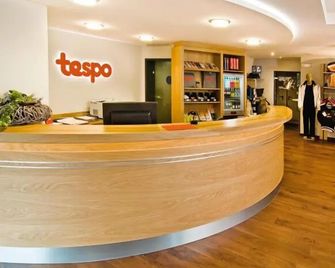 Tespo Hotel und Sportpark - Kaarst - Rezeption