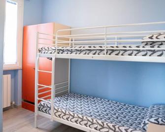 GuestHost - Comfy Apartment 500 mt from the Sea - Lido Adriano - Bedroom