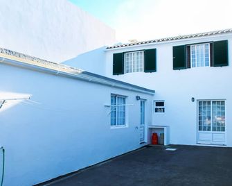 Vieira Rooms Natural Pools - Ponta Delgada Azoren - Gebäude