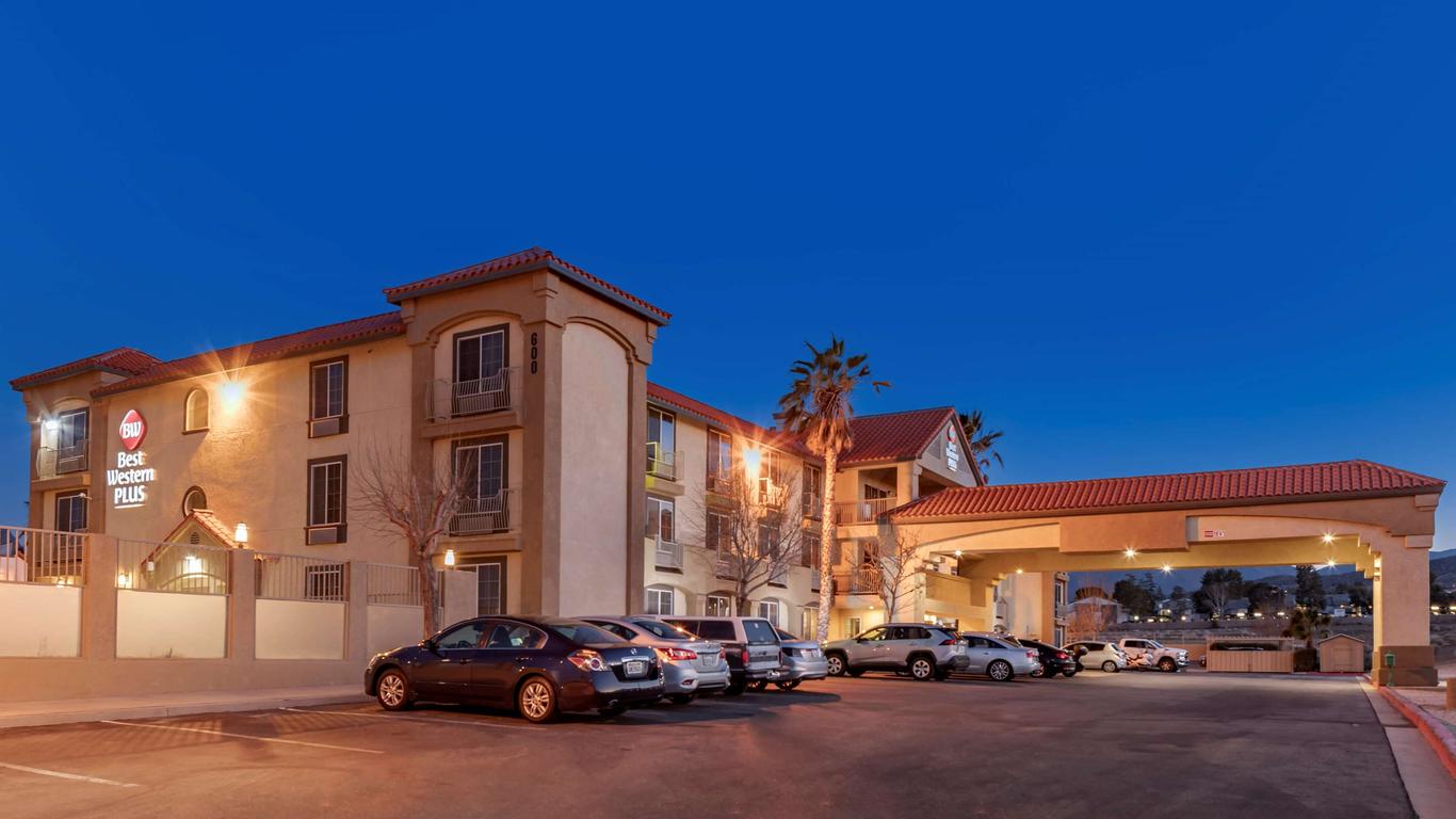 Best Western Plus John Jay Inn & Suites