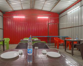 The Hill Mount Resort Shivpuri - Rishikesh - Cocina