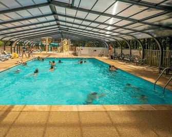 ZEcamping familial dog friendly familial piscine couverte - Hourtin - Pool
