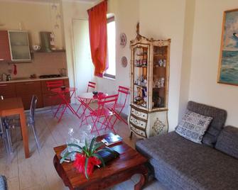 B&B Al Calcandola - Sarzana - Sala de estar