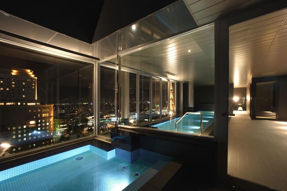 كروس هوتل سابورو - سابورو - حوض السباحة