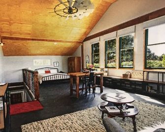 The Ripe Choice Farm Stay - Lakeport - Slaapkamer