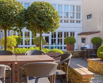 سان ميجول سانتياجو - سانتياغو دي كومبوستيلا - شرفة مرصوفة