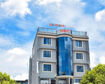 Eliper Hotel - Kabati - Edificio