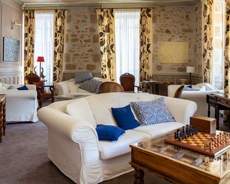 Grand Hôtel Montespan Talleyrand - Bourbon-l'Archambault - Huiskamer