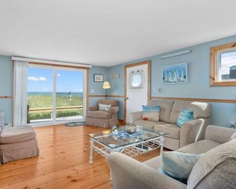Seas The Day At Sagamore Beach - Sagamore Beach - Living room