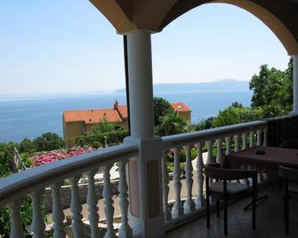 Bed And Breakfast Villa Iris - Mošćenička Draga - Balcón