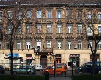 Michael Apartment - Budapest - Toà nhà