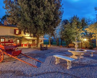 B&B Borgovera Comfort Room for 3 persons - Manciano - Patio