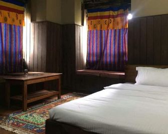 Dawa Penjor Heritage Farmstay - Paro - Bedroom