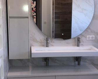 Bastide in Provence - La Tour-d'Aigues - Salle de bain