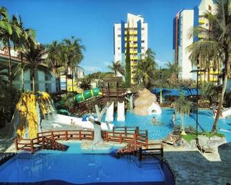 بريفي تيرماس – أوفيسيال - كالداس نوفاس - حوض السباحة