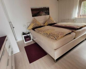 Ferienwohnung Bambusgarten - Mössingen - Schlafzimmer