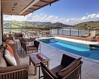 Vista do Lago Hotel - קאפיטוליו - בריכה