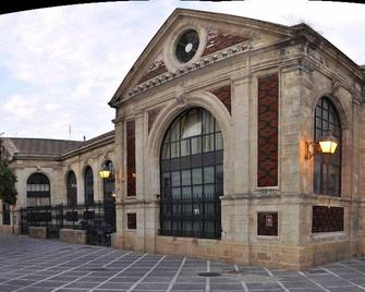 호텔 티에라스 데 헤레스 - 헤레즈데라프론테라 - 건물