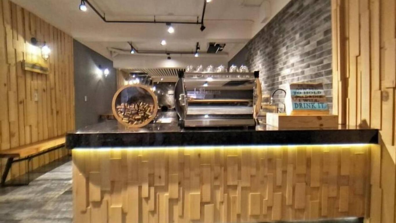 ويست إن 8 - سيلف تشيك إن هوتل