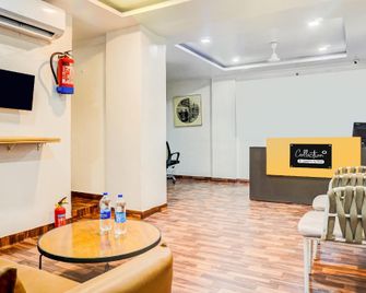 Super Collection O Manjari - Mundhwa Road Formerly 7 Treats - Poona - Receptie