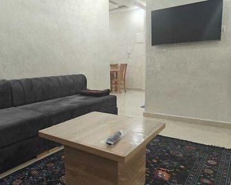 Luxury Furnished Apartments for Families in Laayoune - Laayoune - Living room
