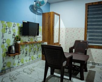 Alexa Private Beach Resort - Kumta - Dining room