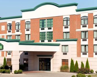 Wingate by Wyndham Dayton - Fairborn - Fairborn - Bygning