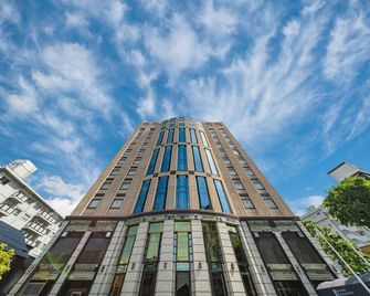 Kurashiki Royal Art Hotel - Kurashiki - Rakennus