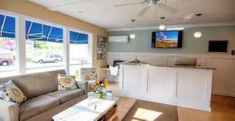 Cape Colony Inn - Provincetown - Lobby