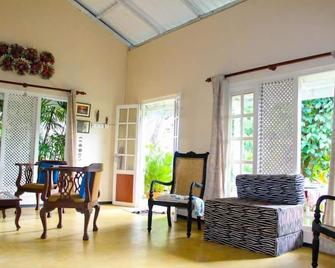 Anne's Maisonnette - Galle - Sala de estar