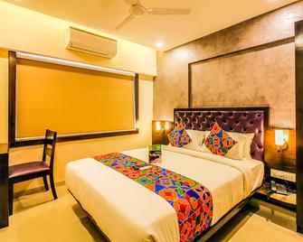 Fabhotel Embassy Park Bkc - Mumbai - Bedroom