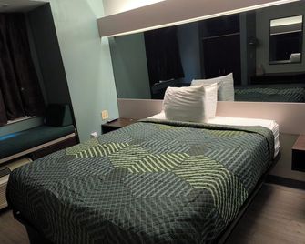 Budgetel Inn Birmingham - Birmingham