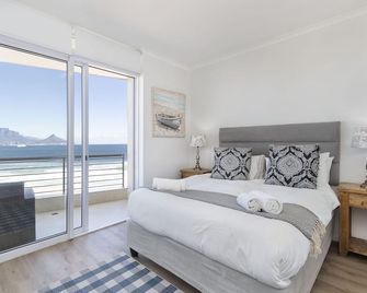 Portico 704 - Bloubergstrand - חדר שינה